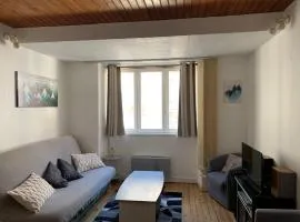 Duplex 8 pers hyper-centre Cauterets avec WiFi & parking sécurisé - FR-1-812-68