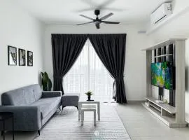 3B2B 7 Pax - 5 min walk to MRT - F&B - Cheras