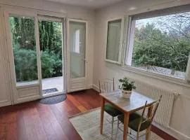 Superbe F2 rénové Terrasse fleurie