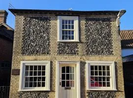 The Old Flint Bank Cottage