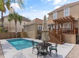 Village Retreat - 100 Mews Circle