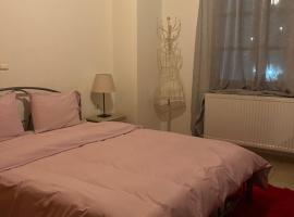 DimosApartment, hotel i Arachova