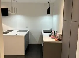 FabFour Piazza Fontana 1-2 days break