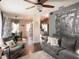 Dog-Friendly Yard! Walkable Dixieland District Gem