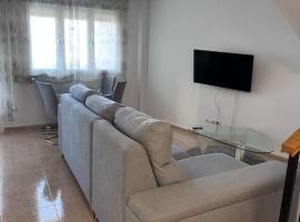 Apartamento dúplex Olías del Rey, hotel in Olías del Rey