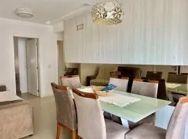 Conforto! Apto com piscina no condomínio! PJ03I