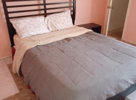 Big Cosi Room Near Austin、フラッガービルのホームステイ