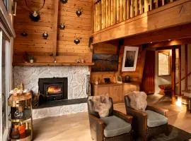 Treehouse - Close to Slopes, Hot Tub, Gourmet Kitchen, Deck