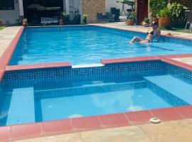 HOTEL EMPRESARIAL Arcoiris de mi llano: Paz de Ariporo'da bir otel