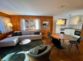 Chalet auf 1600 Meter Höhe - Nähe Lenzerheide, hotel v destinaci Malix