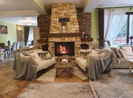 Poiana Golf Chalet, καταφύγιο σε Buşteni