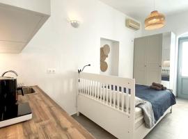 Artemonas Beige Escape, hôtel à Sifnos