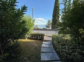 Luxury Lake View 2 Bed