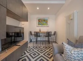 Modern Apartment with terrace