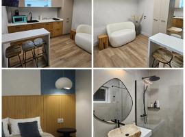 Blue Haven, Ultracentral, Rezerva studio cu Încălzire prin Pardoseala, Design Interior pe comanda, Apa filtrata, Cafea, Ceai, Parcare publica Gratuita, hotel en Craiova