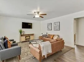 Right off Main St Spring Acres Arts Park Close