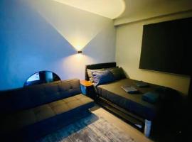 Plumera Condo Near Airport Malls & Schools with Elevator417, hotel i Lapu Lapu City