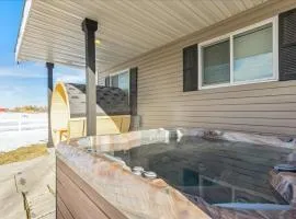 Private Hot Tub Sauna Prime Location