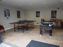 Family and dog friendly stunning barn conversion