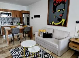 Stylish Condo with Roof top Ocean views near Mamitas Beach and 5th AVE