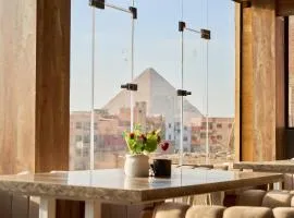 Crown Pyramids View Hotel