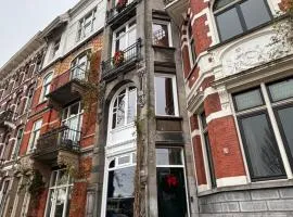 Lovely small apartment in 'De Pijp'
