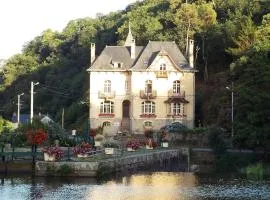 Villa de charme, 15 personnes, vue canal