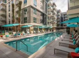 Luxury Penthouse Loft w POOL GYM AMERICANA