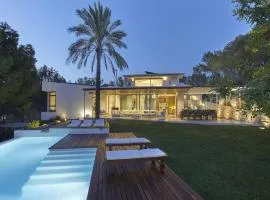 Luxury villa with sea and sunsets views
