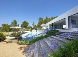 Villa in Ibiza with Stunning Sea Views