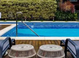 Apartamento de Lujo en Condominio con Piscina y Jacuzzi - Boulevard Bombinhas