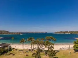 Balmoral Sands - Landing in Paradise