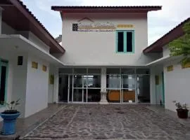 OYO Life 91323 Omah Victoria Homestay & Culinary