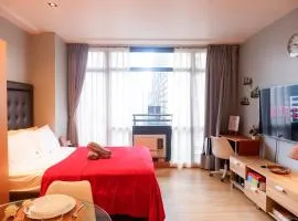 Condo in Makati with Fast WiFi, Free Pool, Netflix and Own Balcony