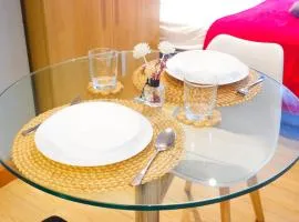 Condo in Makati with Fast WiFi, Free Pool, Netflix and Own Balcony
