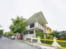 OYO 92114 Homestay Riverside Duko