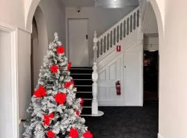 The Club Hotel Collie