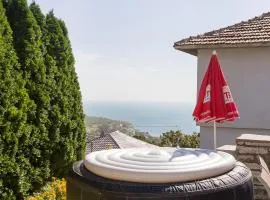 Balchik Sea View Escape 5BR Luxury with Hot Tub & Free Parking