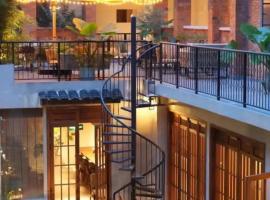 Chuanxing Yinli Hotel Chengdu Kuanzhai Alley Branch、成都市のホテル