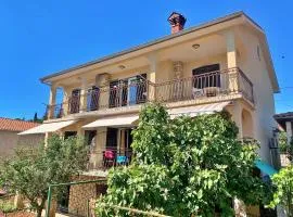 Apartments Santic