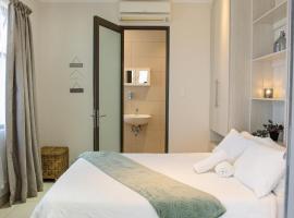 Rieks van der Walt Self-Catering Apartment