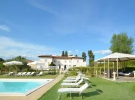 Villa Yvonne by MMega