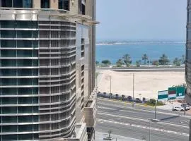 Suave Sea View Stay Abu Dhabi