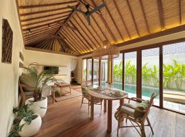 BoBos Villa Echo, cottage sa Canggu