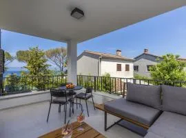 Apartments White and Green