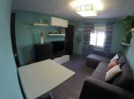 A 5 min de la playa Victoria y del Htal Pta Mar