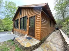 A Secluded Hideaway 3 bedroom 3 bath located in Gatlinburg