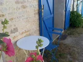 Charmant studio dans le vieux bourg