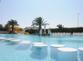 Camping Villaggio Pineta Al Mare, hotel a Specchiolla