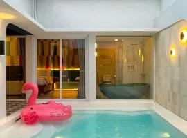 Honeymoon Private Pool Villa - Fulton Avenue